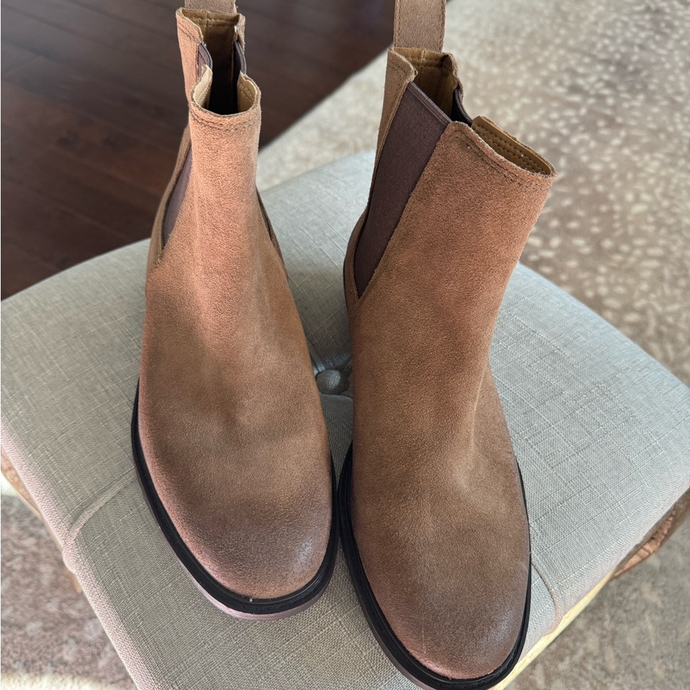 Ugg Woman’s Brown Suede Waterproof Chelsea Boots
